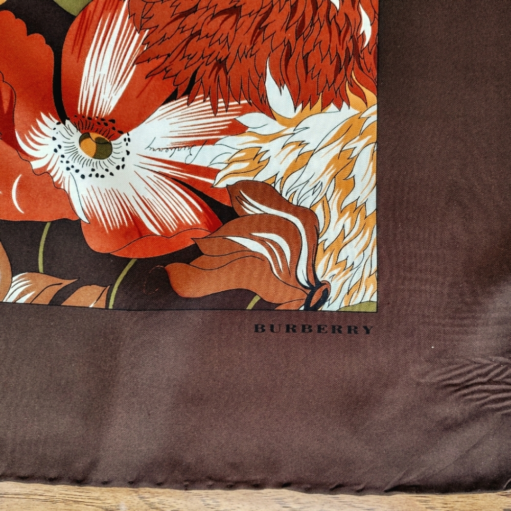 Vintage Burberry Silk Scarf 34 x 34 - Picture 7 of 7
